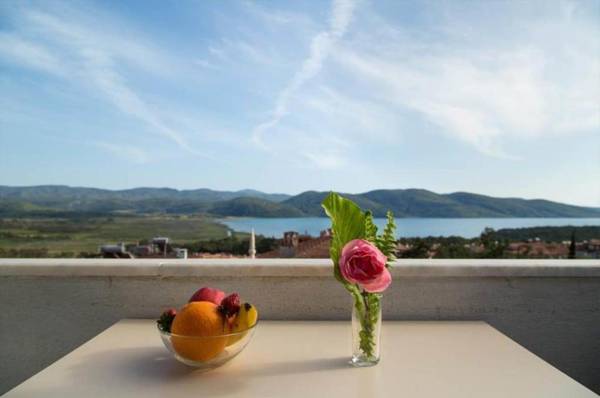 Portofino Apartments