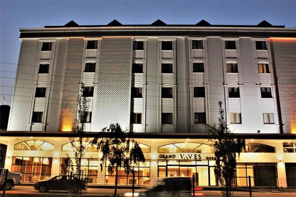 Grand Vaves Hotel