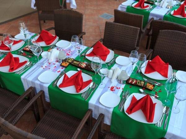 Side Crown Charm Palace Ultra All Inclusive