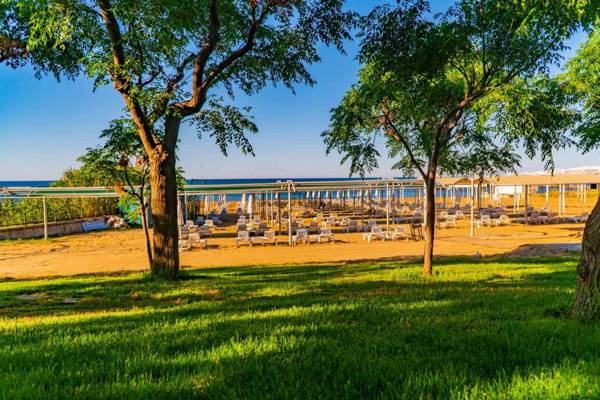 Royal Atlantis Spa & Resort