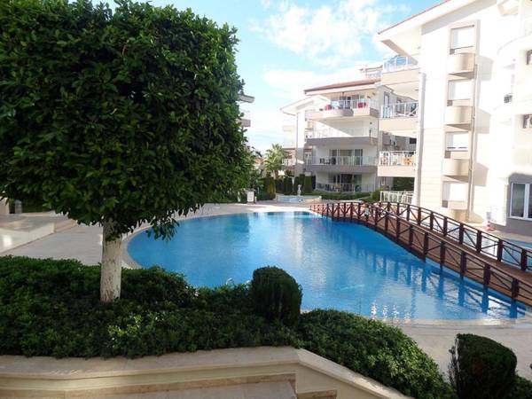 Spacious 2 Bed 2 Bath Home in one of Sides Most Popular Communities