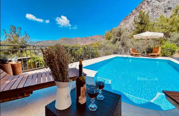 Amazing Villa w/ Private Pool & BBQ in Gocek