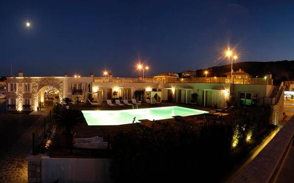 Cesme Marina Konukevi