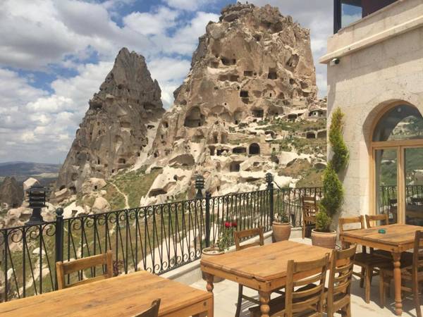 Caldera Cave Hotel