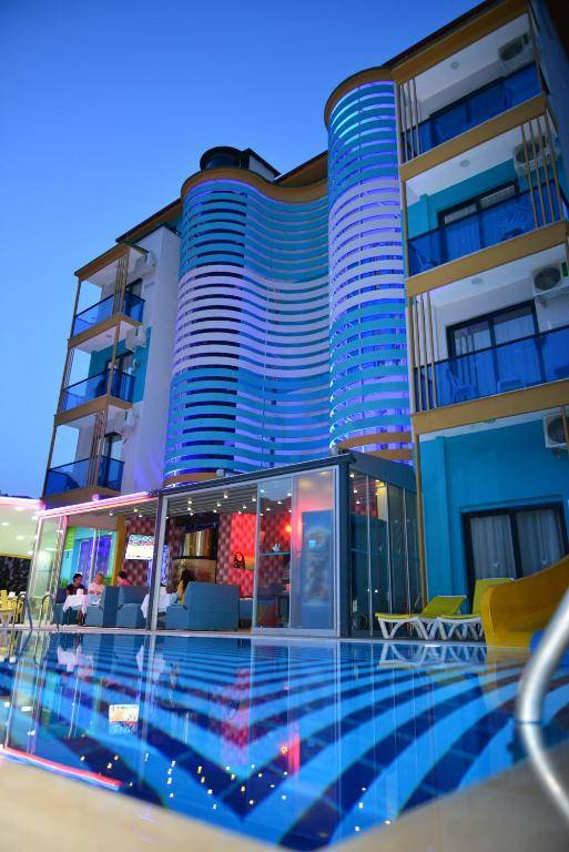 Yade Luxe Hotel