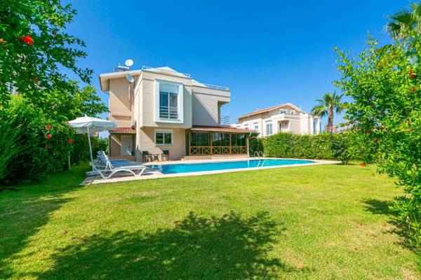 Paradise Town Villa Muna