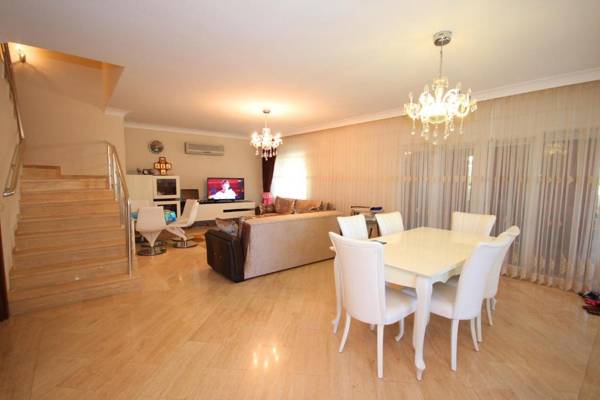 Paradise Town Villa Muna