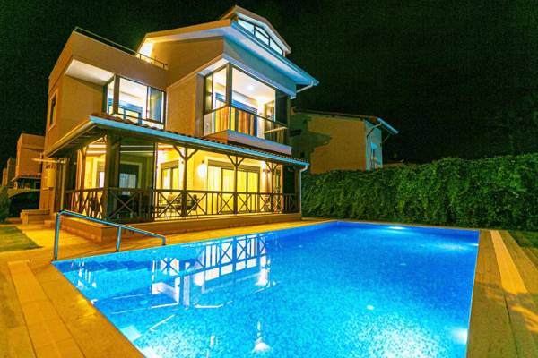 Paradise Town Villa Estella