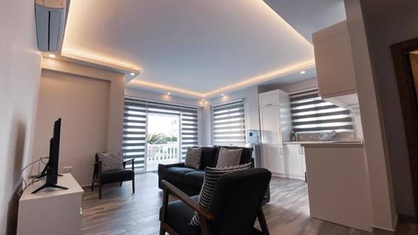 King Cleodora Garden Apartment