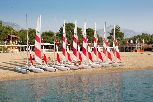 ROBINSON CAMYUVA - Adults only