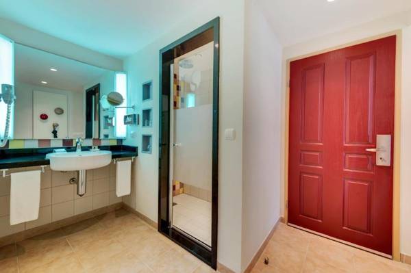 ROBINSON CAMYUVA - Adults only