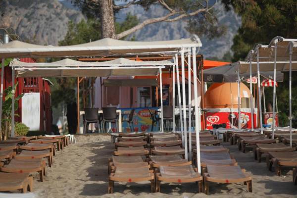 Monna Roza Garden Hotel