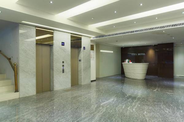 City Hotel