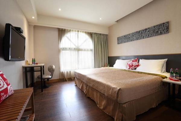 Workspace - Long View Hotel