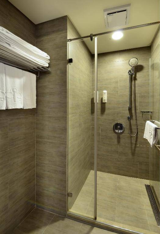 Park City Hotel - Luzhou Taipei