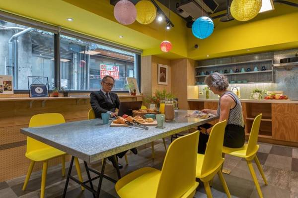 Bouti City Capsule Inn