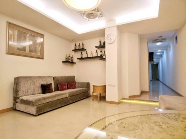 Shihlin Service Apartment