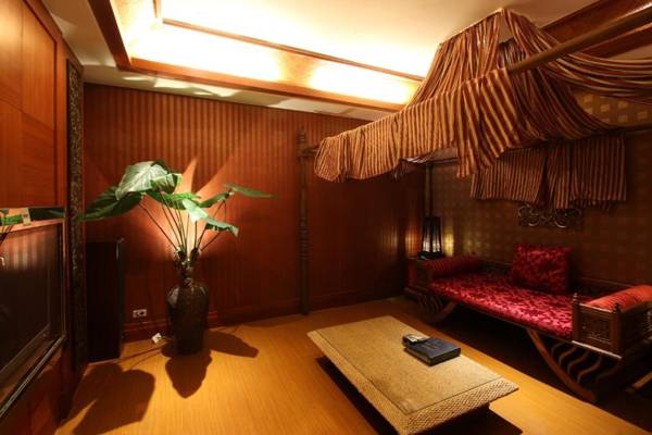 Seasons Boutique Motel