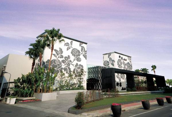 Royal Group Motel Ming Zu Branch