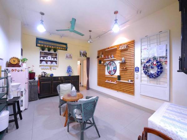 Rest Twenty Two Hotel