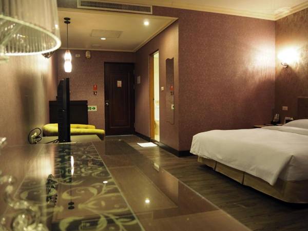 The Riverside Hotel & Motel