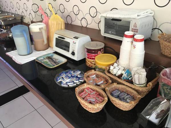 Treasure Island Motel - Renwu