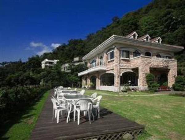 Cloudtop Landscape Hotel