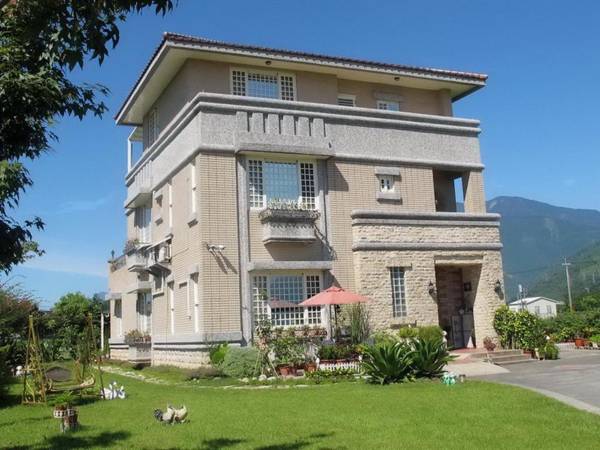 Evergreen Garden House