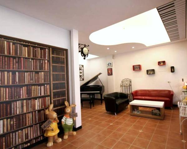 Pianist Homestay
