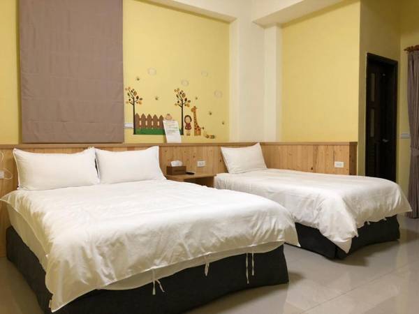 Com Inn-花蓮後車站電梯停車場