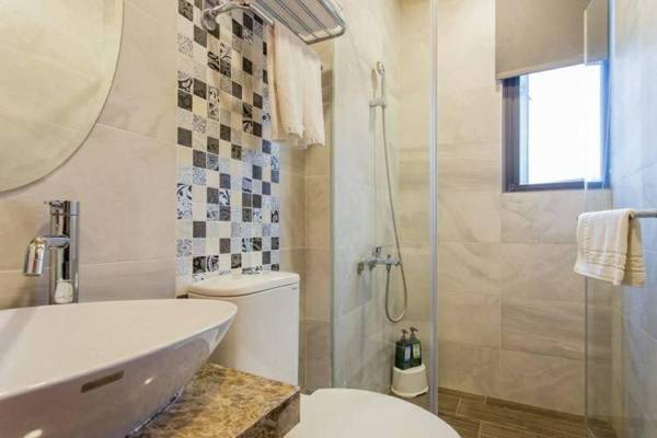 站前艾莉小屋電梯民宿