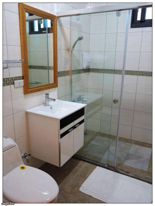 The third great-uncle's house