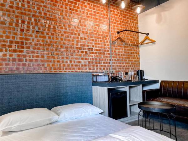 Oinn Hotel & Hostel Chiayi