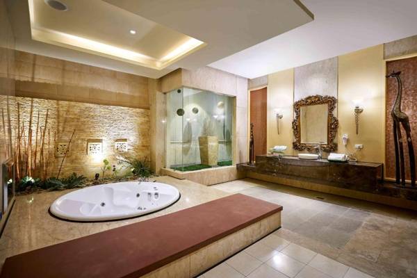 Purple Rainbow Motel