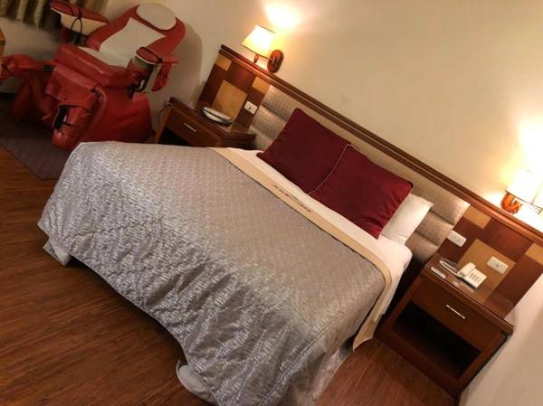 England Business Motel