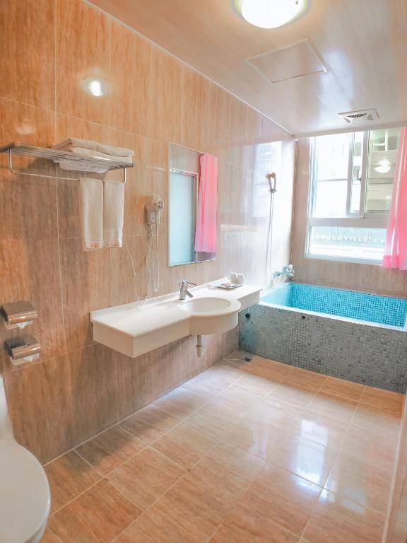 Jade Spring Hot Spring Hotel