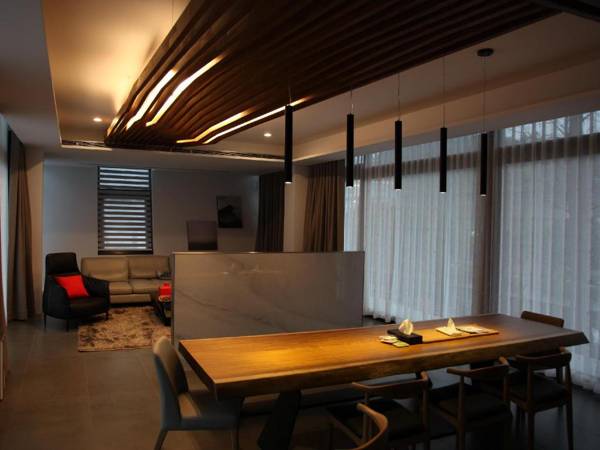 Aura Villa