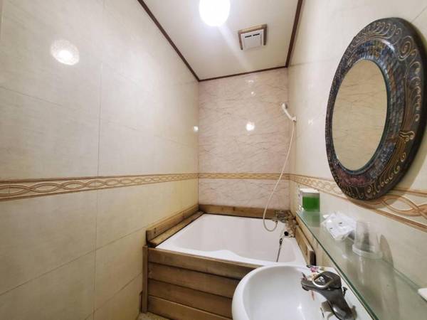 Cocos Hot Spring Hotel