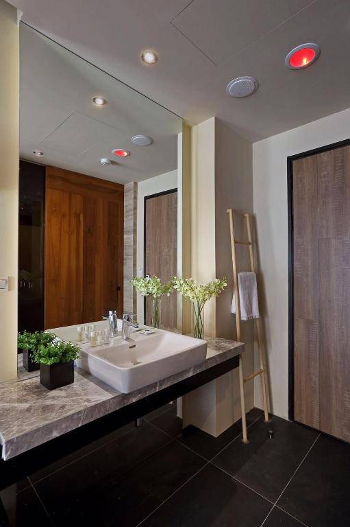 Sun Moon Lake Blue Sky Bay B&B