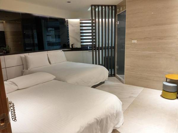 sun moon tea b&b
Family Room