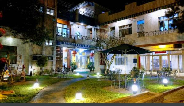 Huashan Heyuan Homestay