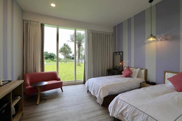 The Riverview Retreats