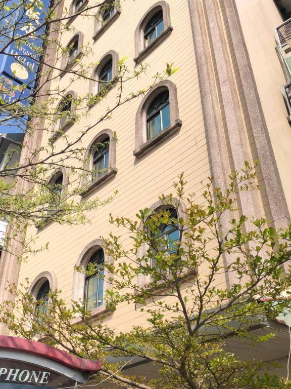 Good Ground Hotel Tainan