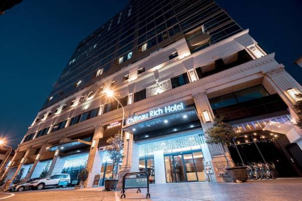 Chateau-Rich Hotel