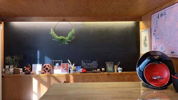 旅人船說 Dock Inn