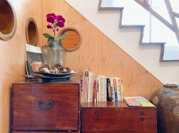 旅人船說 Dock Inn