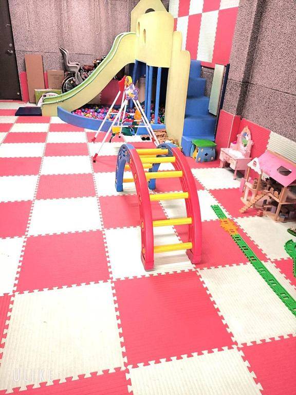 Funny Eggs Guest House