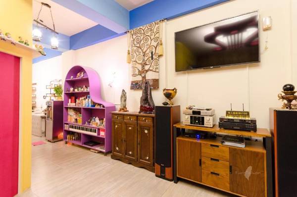 Santorini Family Themed Inn