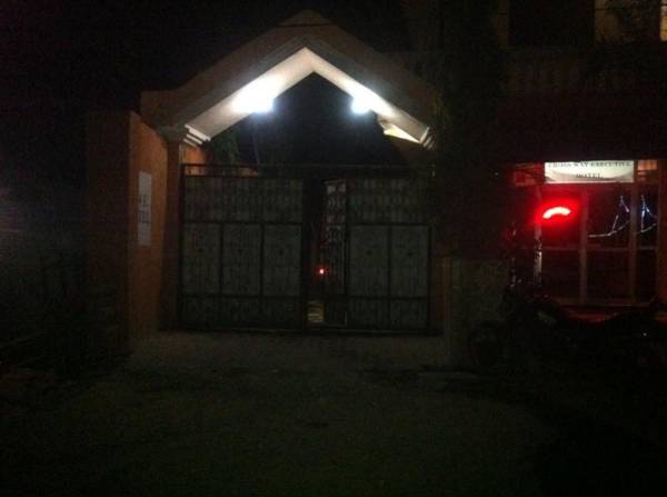 Cross Way Executive Hotel Ltd