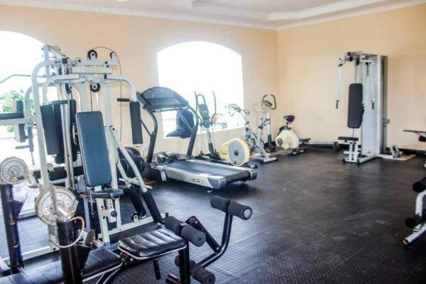 Luxurious Mini-Mansion Villa Adjacent To The Beach